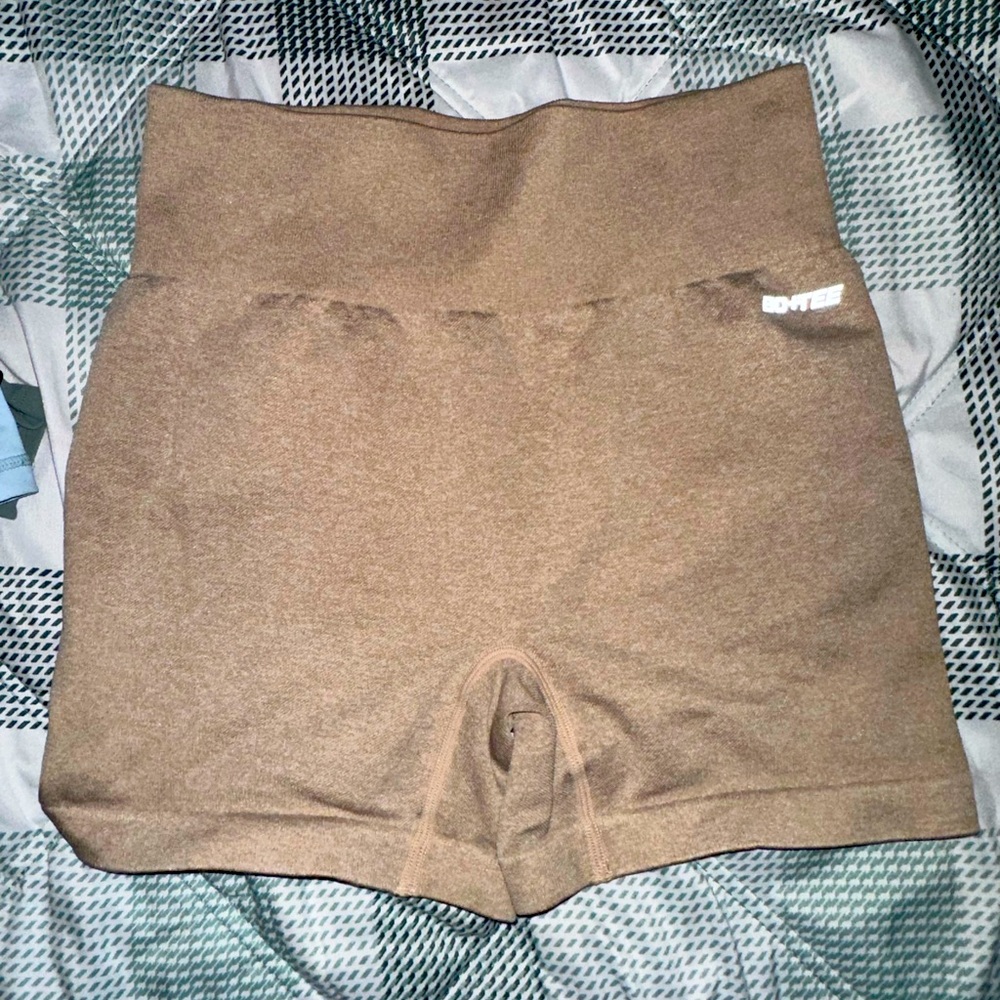 Bo & Tee various items:  2 bottoms